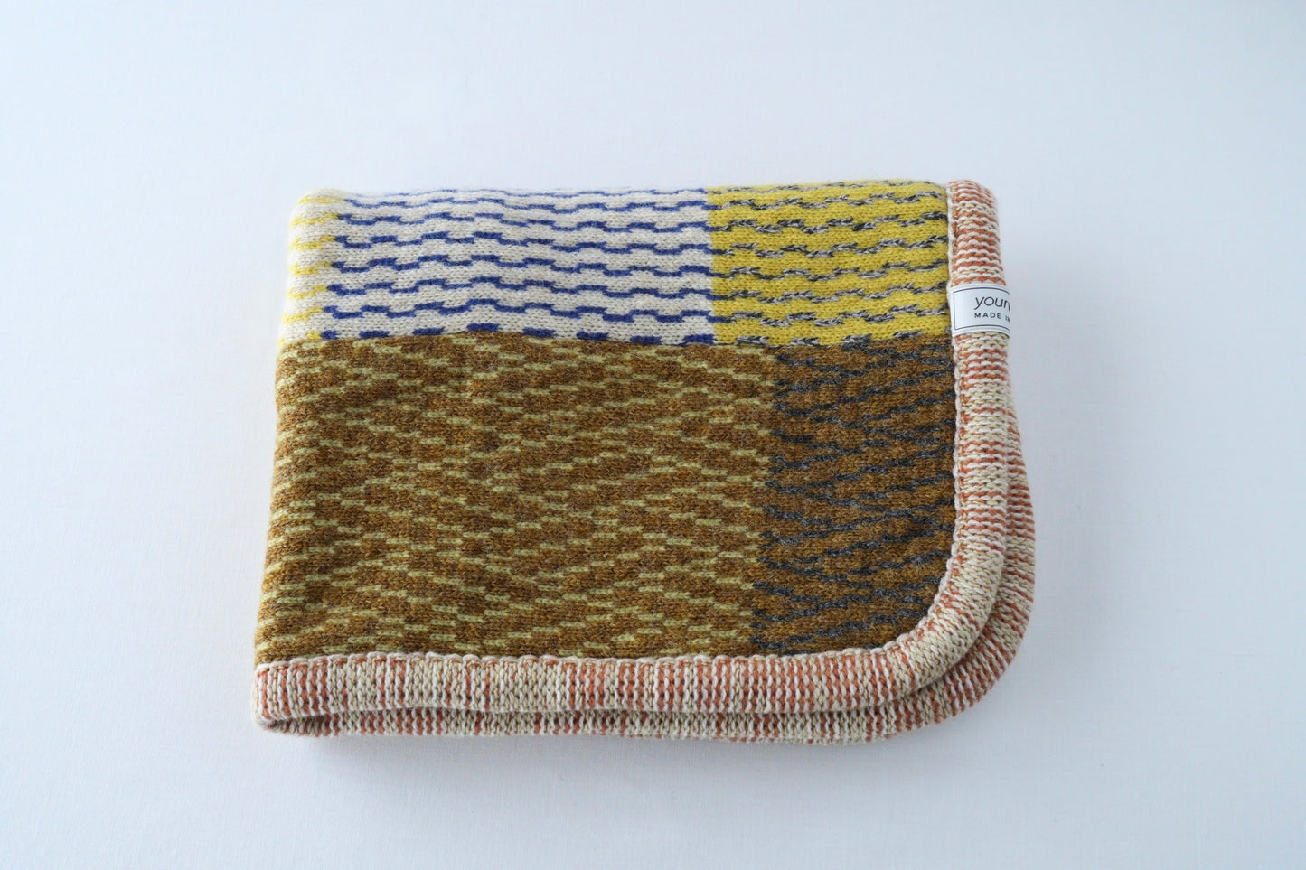 パッチワークブランケット(S)   2026-005(hand knitting machine +  hand sawing)