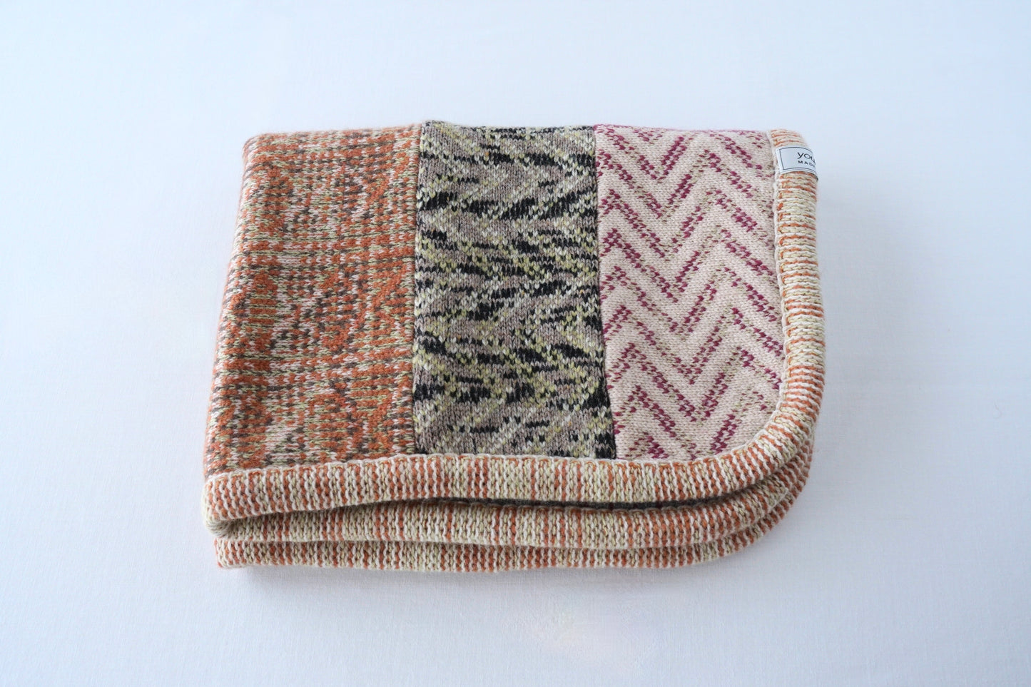 パッチワークブランケット(S)   2025-003(hand knitting machine +  hand sawing)