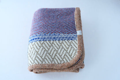 パッチワークブランケット(M)  2026-001(hand knitting machine +  hand sawing)