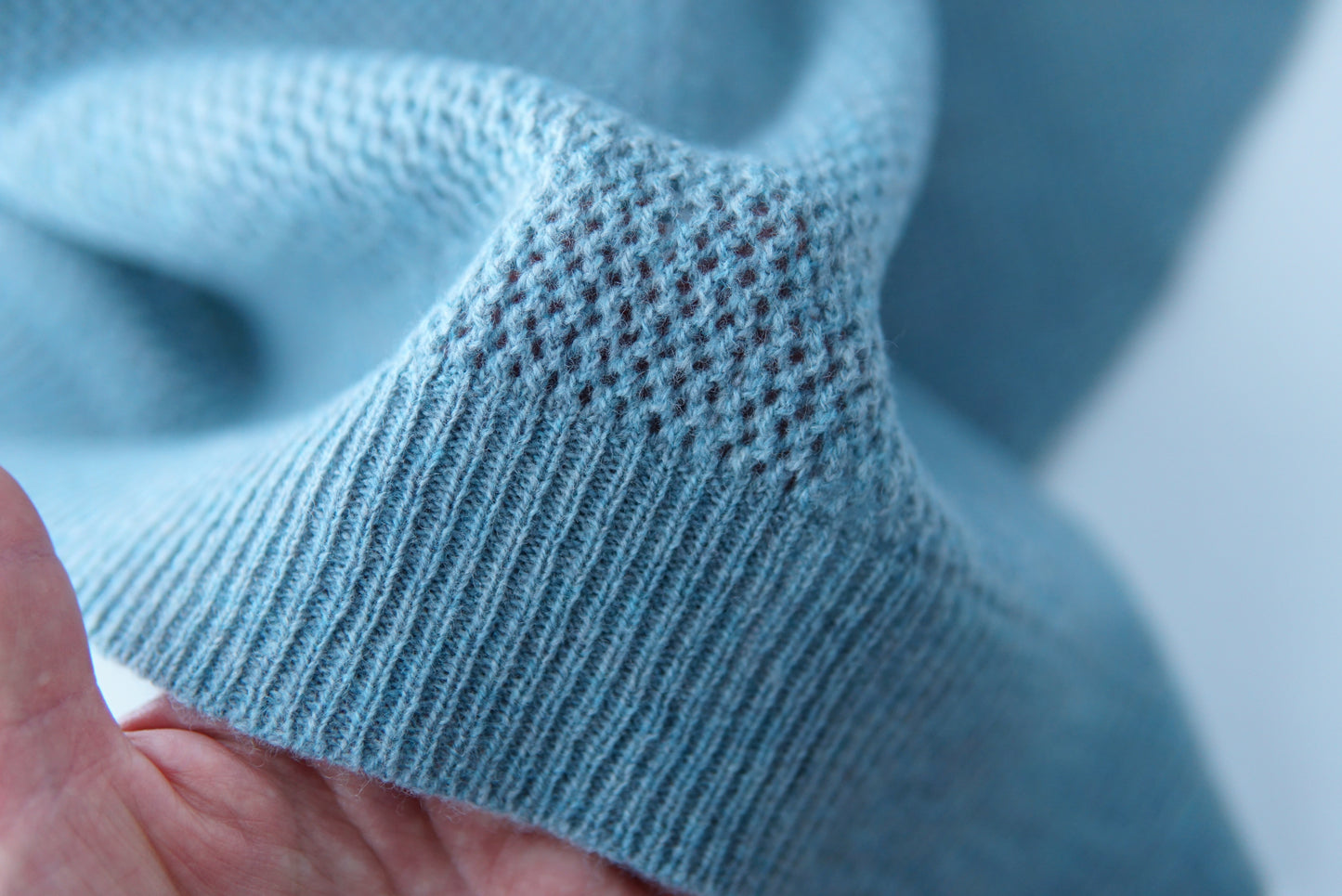 ウールメッシュ ストール(electric knitting machine)