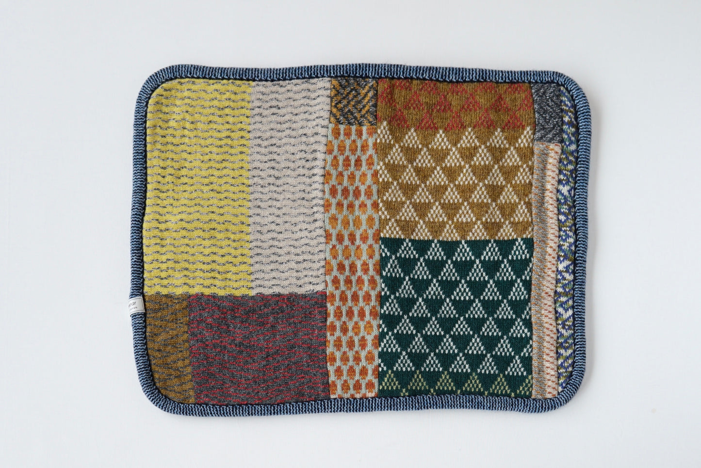 パッチワークブランケット(S)   2026-001 (hand knitting machine +  hand sawing)