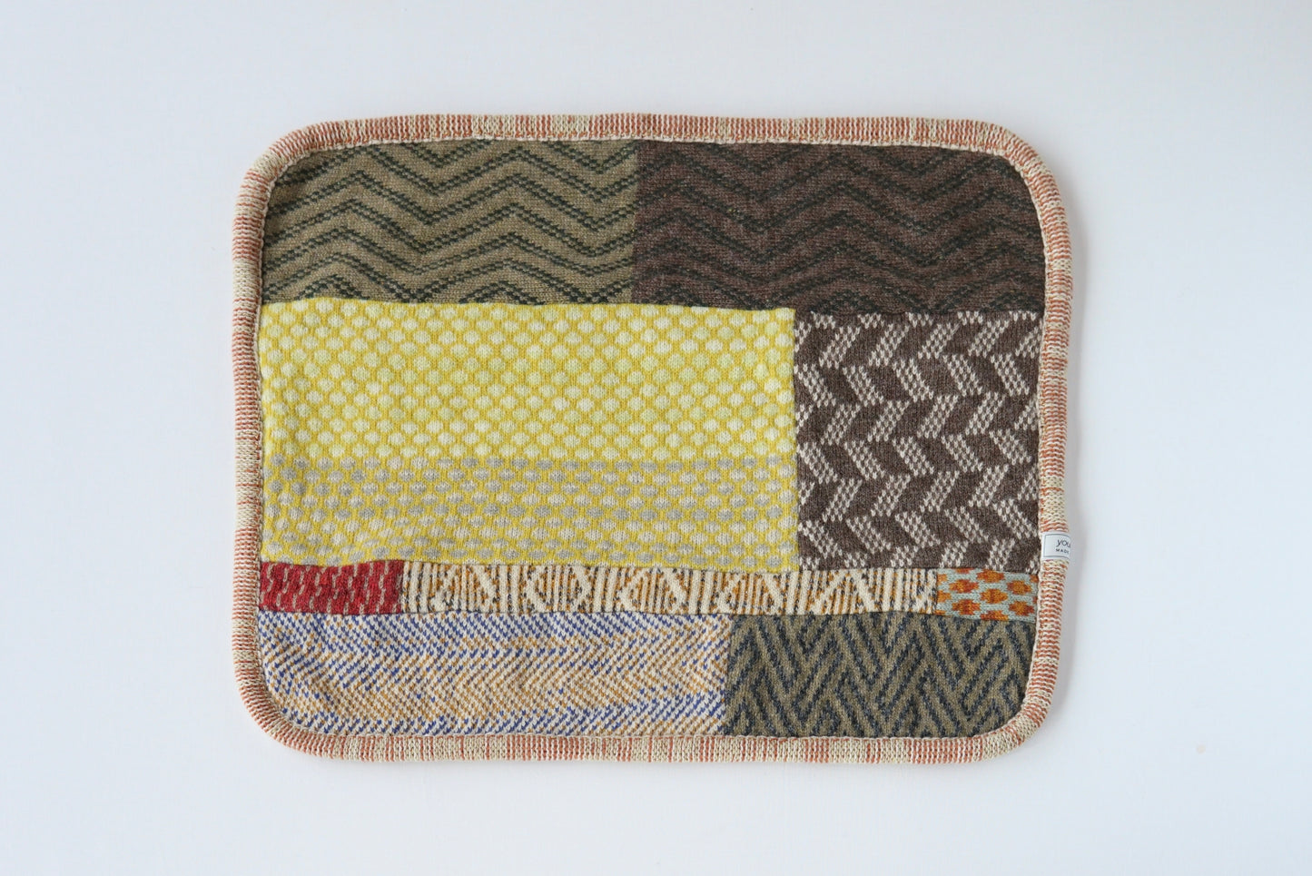 パッチワークブランケット(S)   2026-002(hand knitting machine +  hand sawing)