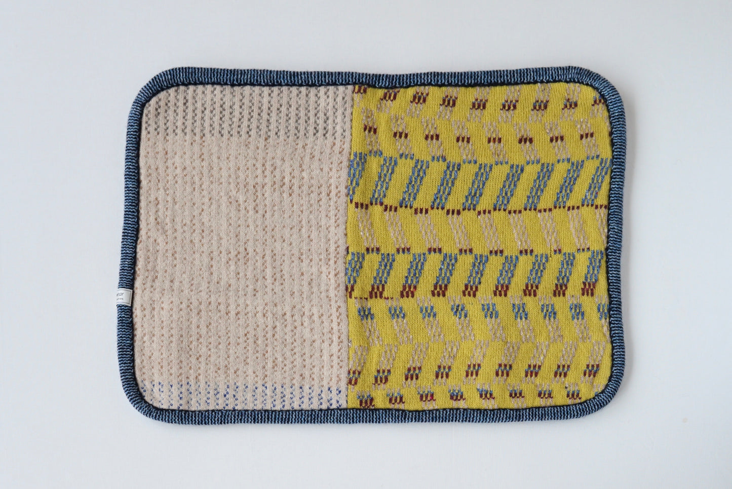 パッチワークブランケット(S)   2026-004(hand knitting machine +  hand sawing)