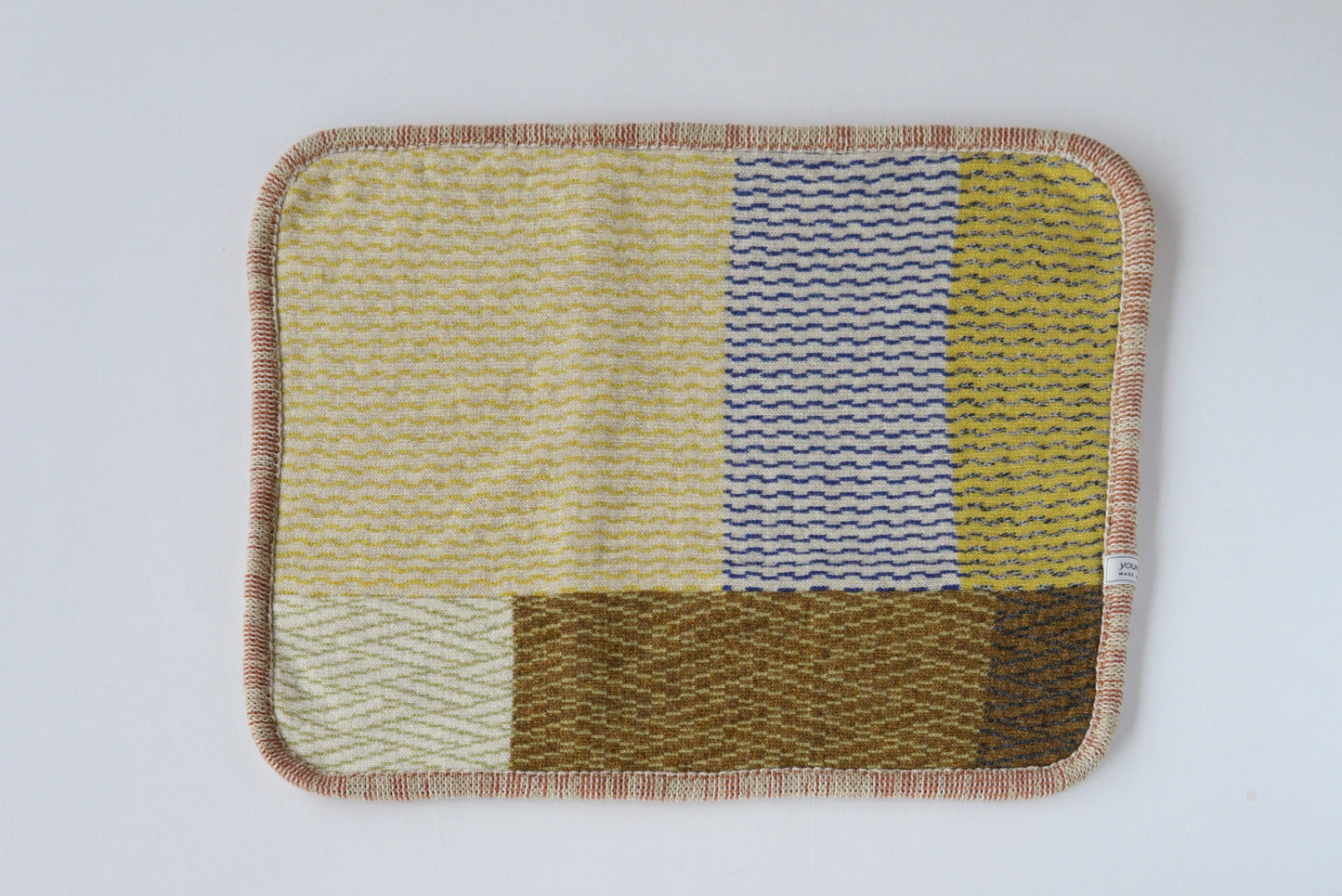パッチワークブランケット(S)   2026-005(hand knitting machine +  hand sawing)