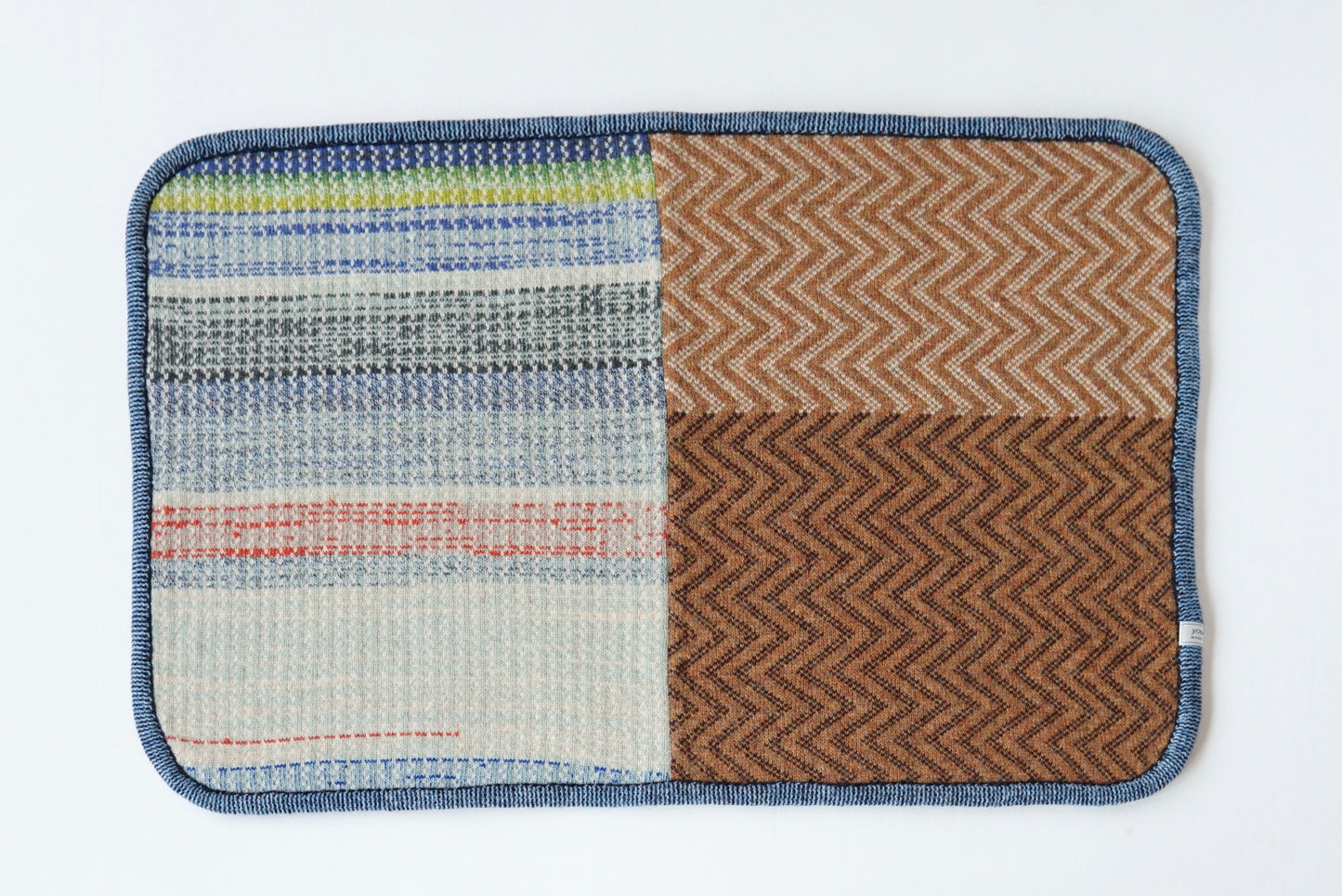 パッチワークブランケット(M)  2025-006 (hand knitting machine +  hand sawing)