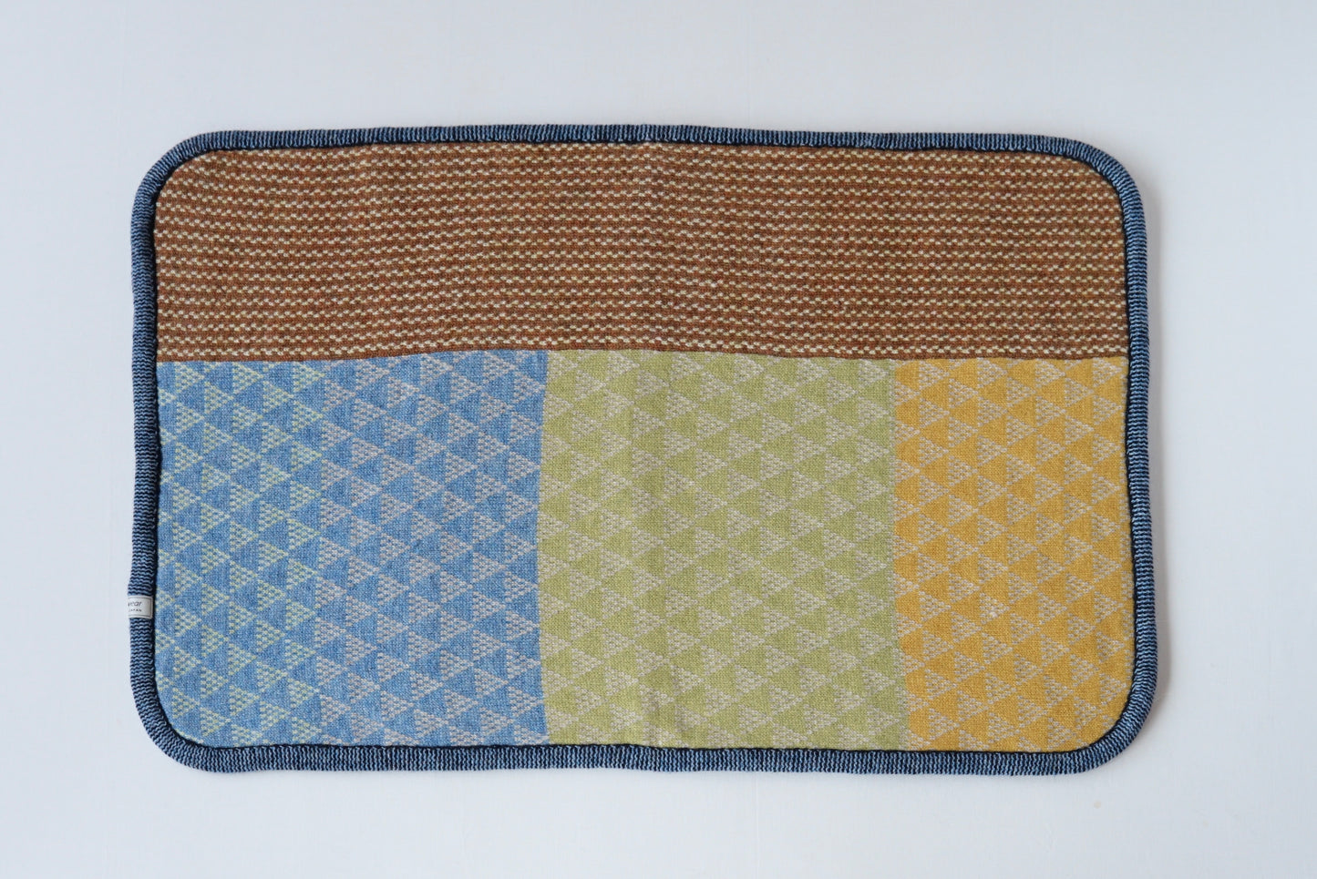 パッチワークブランケット(M)  2025-006 (hand knitting machine +  hand sawing)