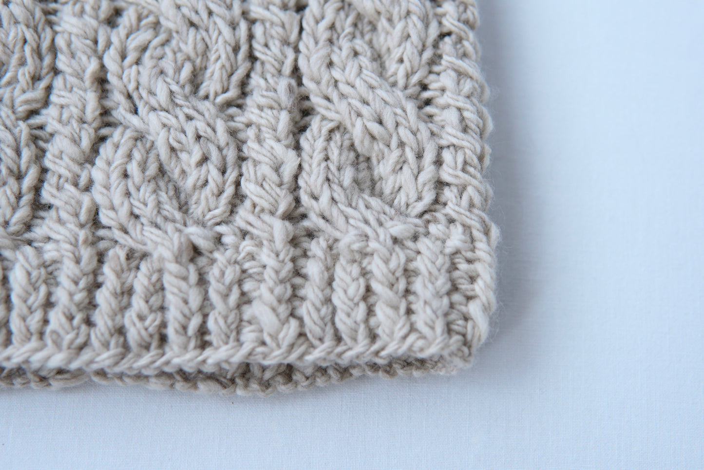 ウールカシミヤケーブルニットキャップ(hand knitting)