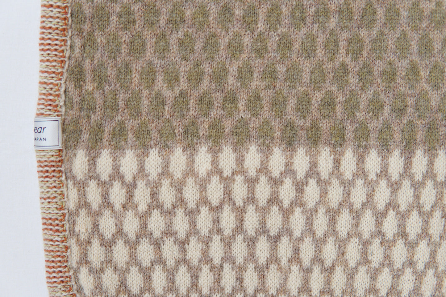 パッチワークブランケット(S)   2026-005(hand knitting machine +  hand sawing)